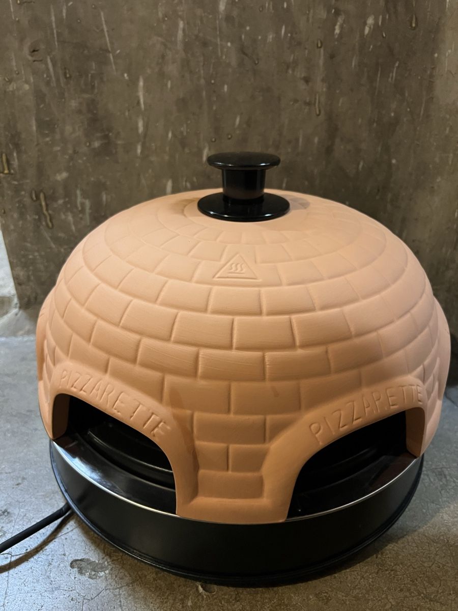 Pizzaofen: Emerio Pizzarette Pizzaofen – Gebraucht aus Luzern von Leuchtenstadt23