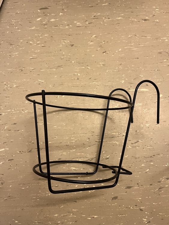 6 Runde Metal Blumentopf Halterung Kaufen auf Ricardo