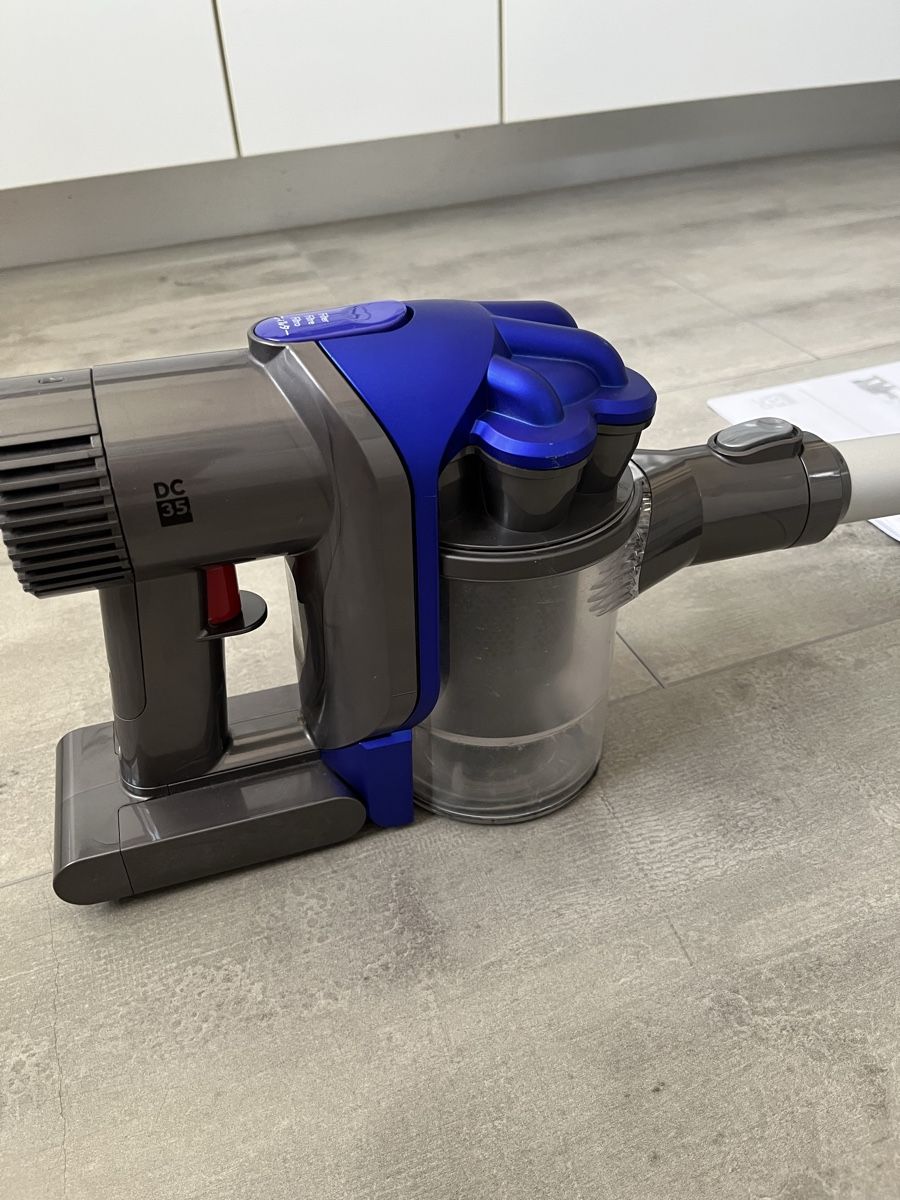 Dyson Aspirateurs & Accessoires: Dyson DC35 – D'occasion à Othmarsingen par saliwu 2