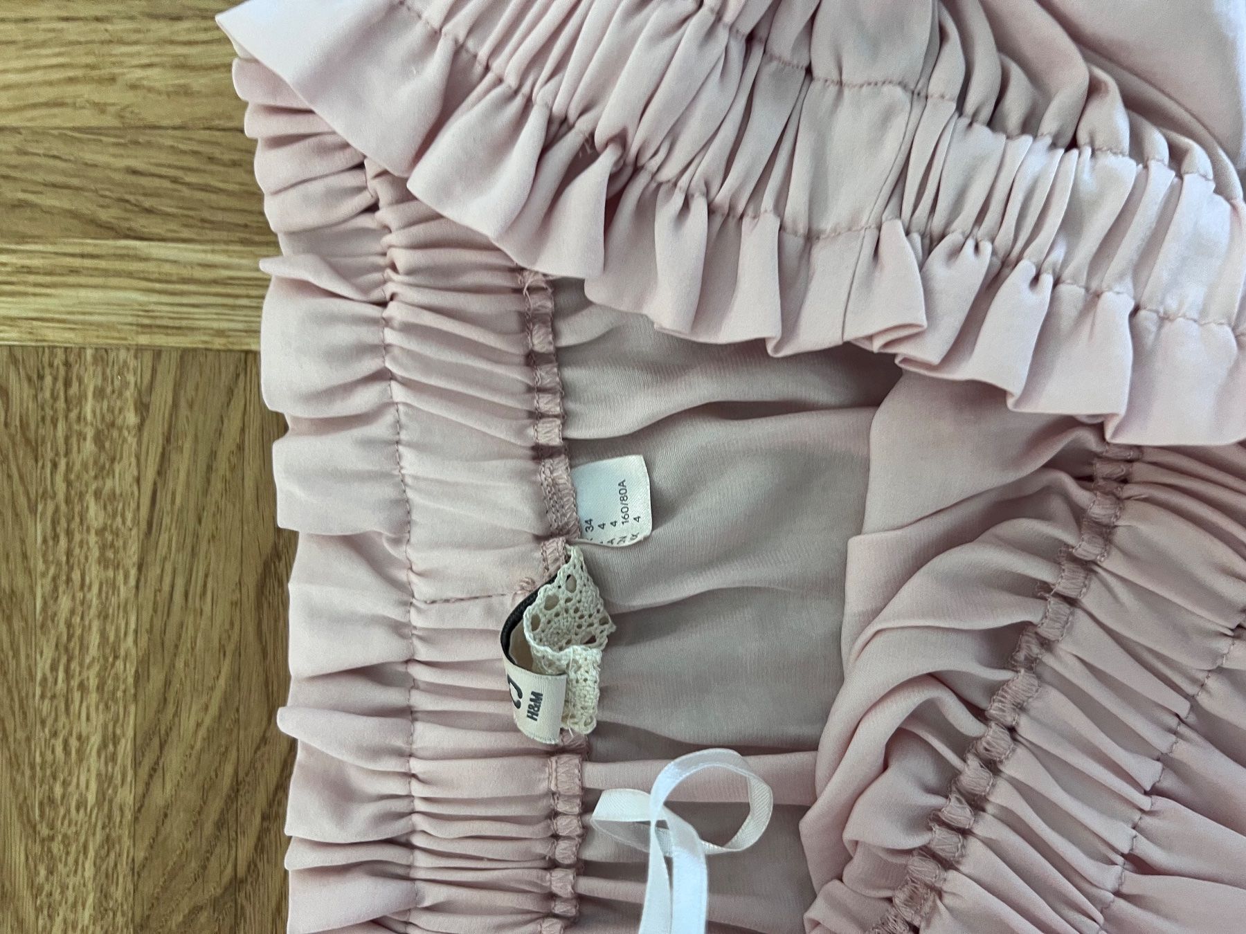 H&M T-shirt: H&M – Usato da Neuhaus SG venduto da bernike 2