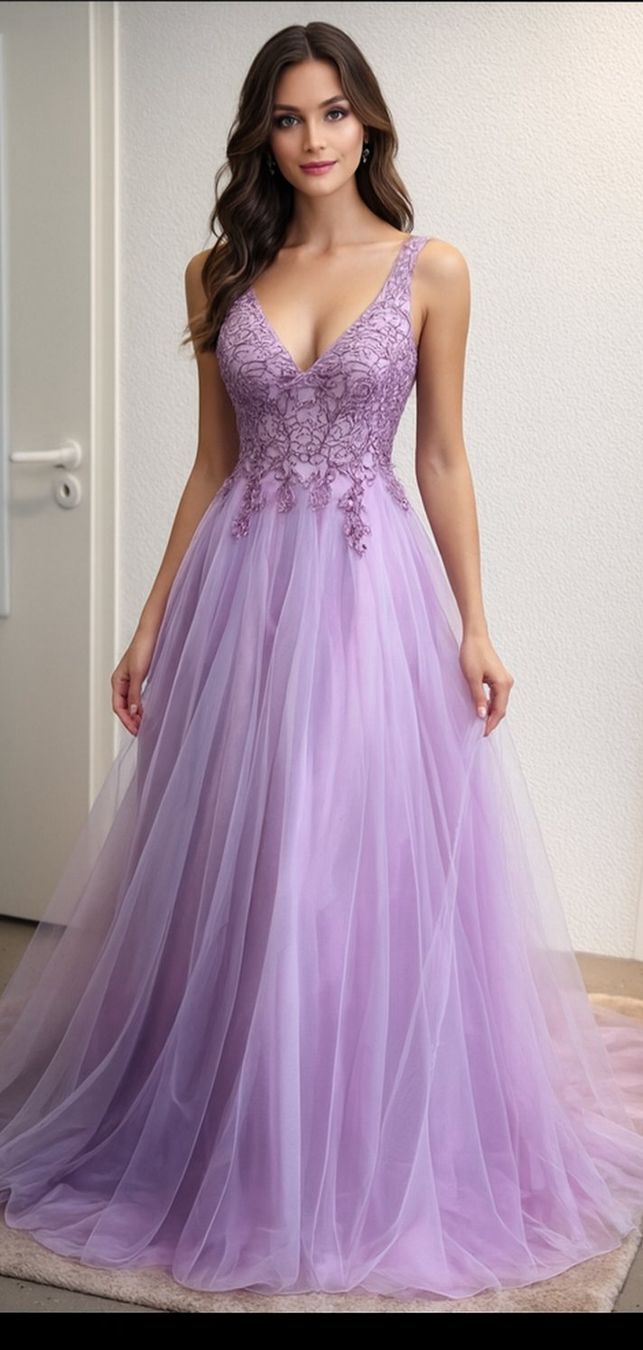 Kleider: Lila Tüll Abendkleid, Grösse 38 Neu – Neu und originalverpackt aus Gossau SG von miprix