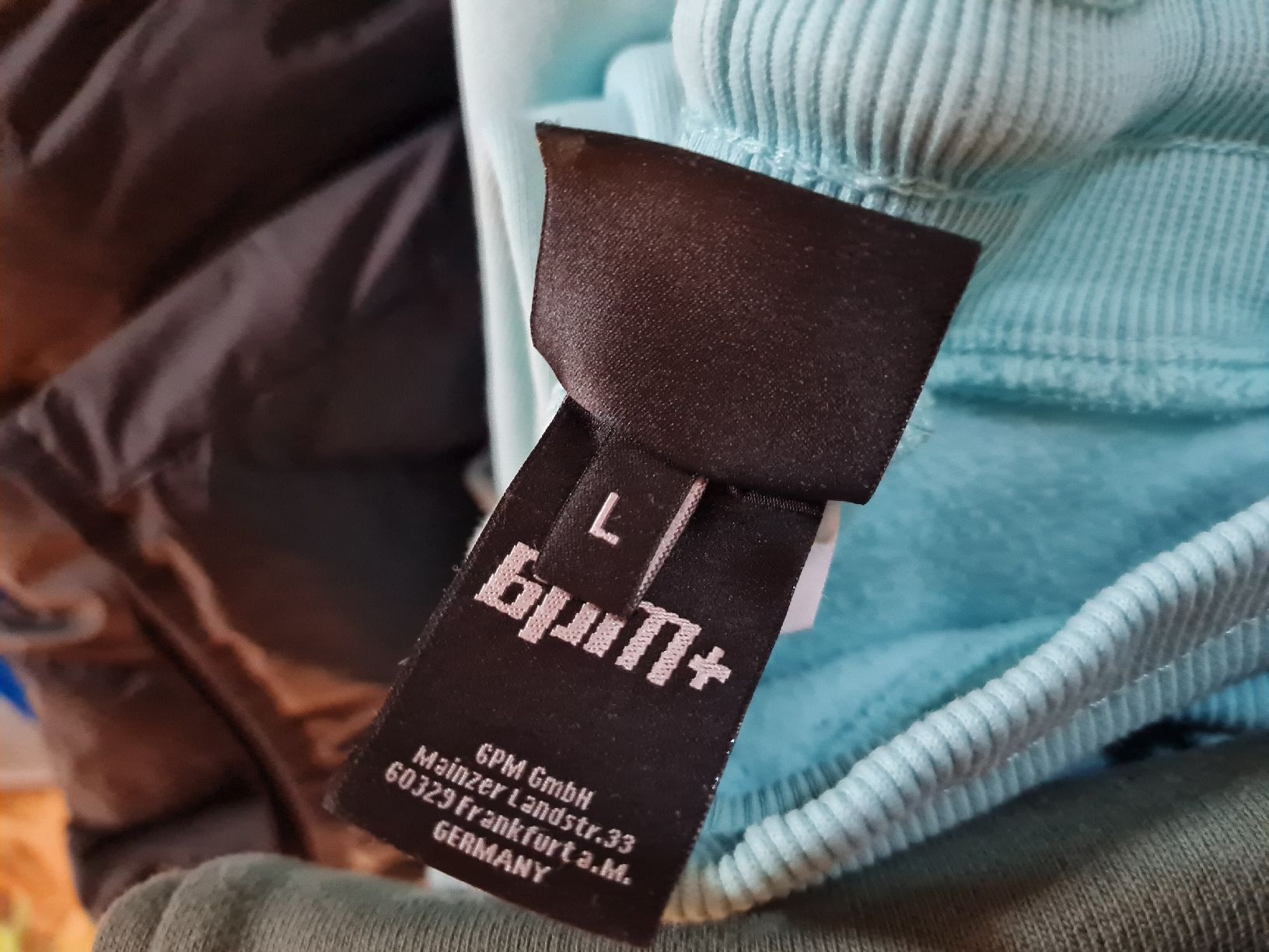 6PM Lotti di vestiti: Trainer 6pm – Usato da Castrisch venduto da CorinaS03 5