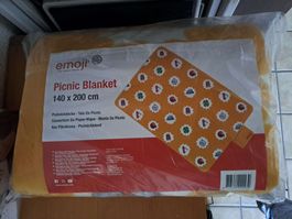 Neue Emoji Picknickdecke 140x200cm - Perfekt für den Sommer