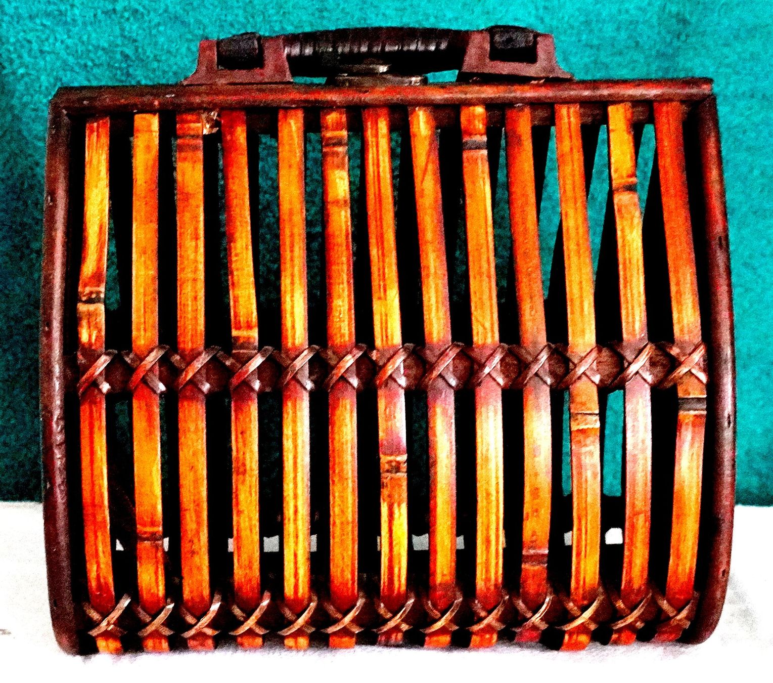 Taschen für Damen: Damen-Handtasche Holz Bambus neu – Gebraucht aus Baar von 2cvbaar