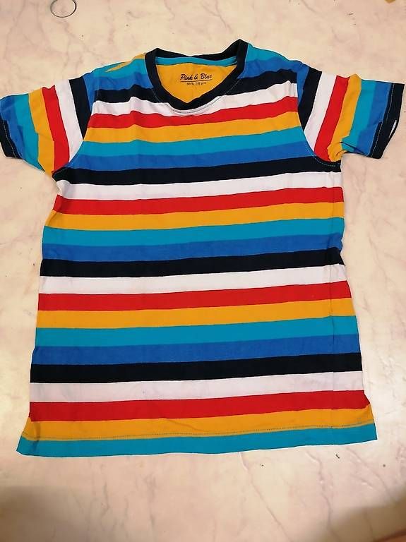 T-Shirts: Tshirt, Grösse 134-140, Je stuck 3 Chf – Gebraucht aus thalwil von Ray7211 3