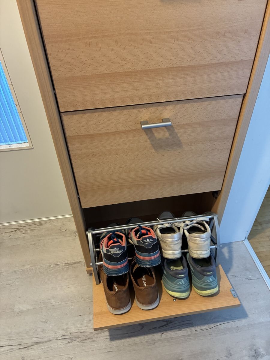 Armadi: Meuble à chaussures en bois trois compartiments – Usato da Zürich venduto da rox_l9cg 1