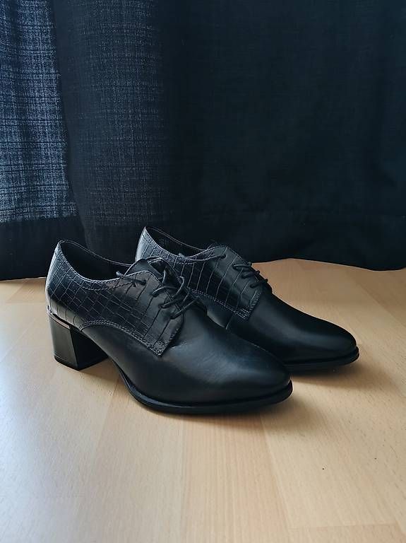 Scarpe da donna: Schnürpumps – Nuovo e nell'imballaggio originale da St. Gallen venduto da jes_2xxb 1