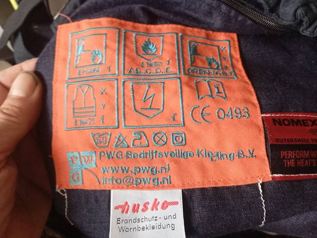 Hosen: Feuerwehr Hose Nomex Grösse M – Gebraucht aus Basel von Petergunn 3