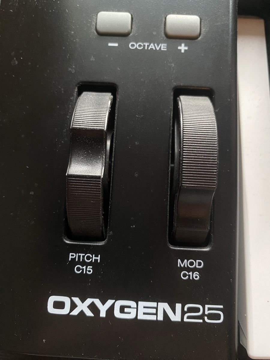 M-Audio Mischpulte: M-Audio Oxygen 25 USB MIDI Controller – top Zustand – Neu (gemäss Beschreibung) aus Kirchberg BE von swiss_slab 3