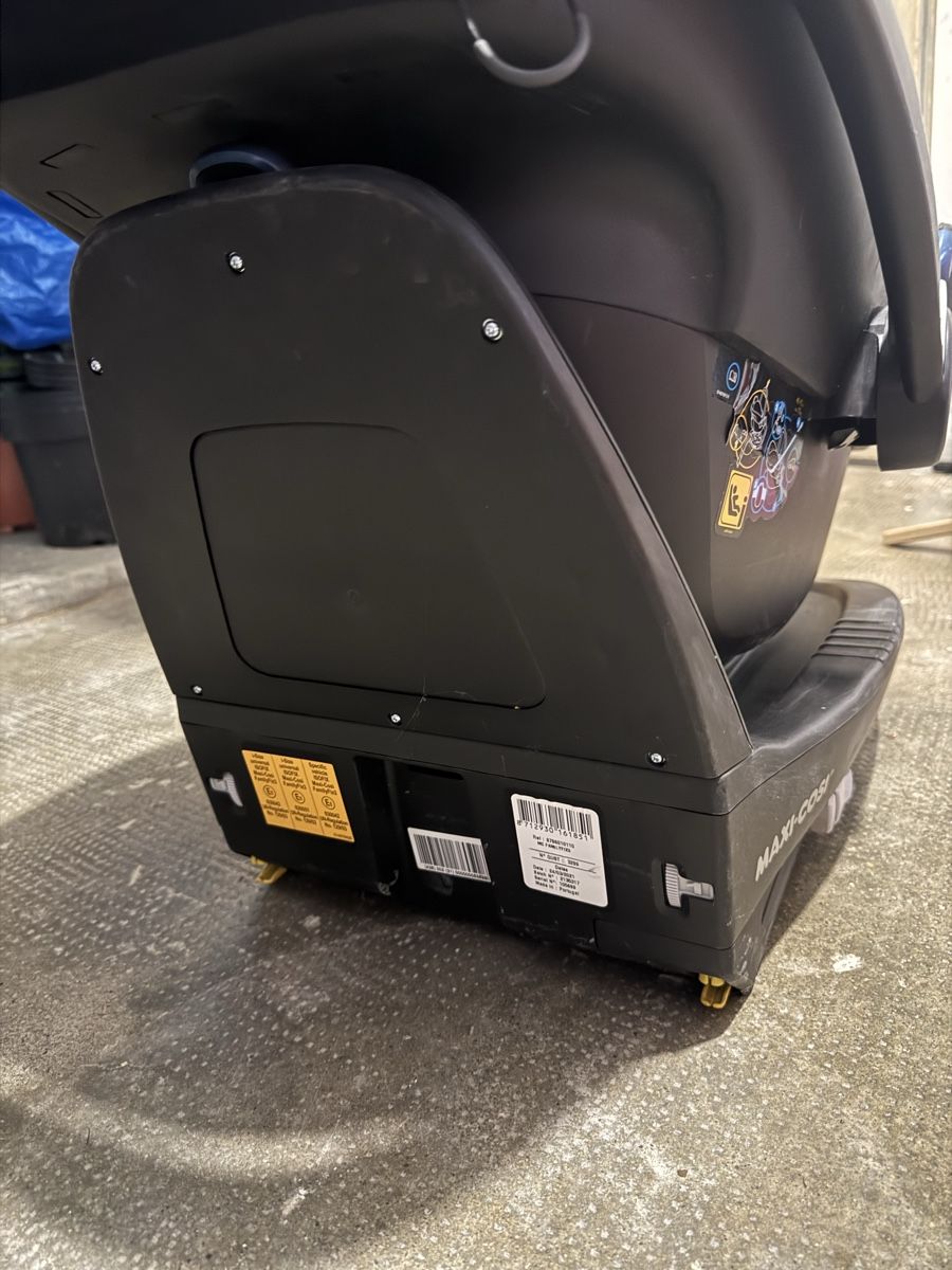 Maxi-Cosi Auto-Kindersitze: Maxi-Cosi i-Size Kindersitz – Gebraucht aus Solothurn von mirjam_123 4