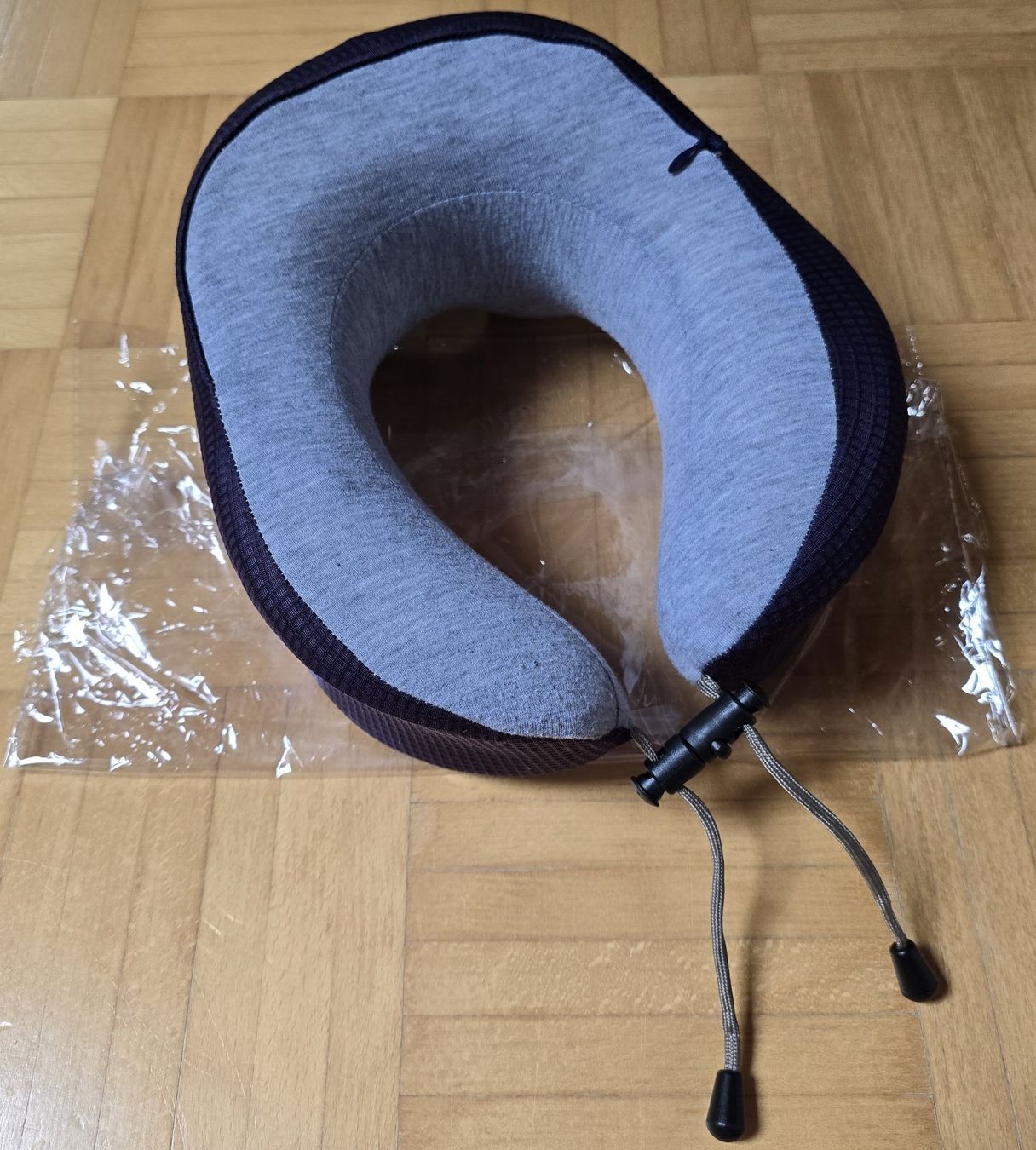 Kissen: Hermex : Nackenhörnchen Nackenkissen – Gebraucht aus Froideville von xXSebastienXx 1