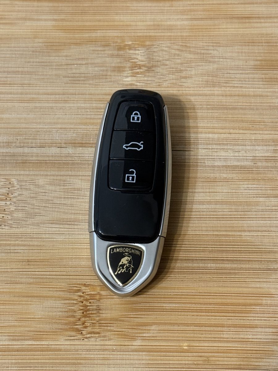 Chiavi: Lamborghini Autoschlüssel – Nuovo (secondo la descrizione) da Birsfelden venduto da bar_dlr6