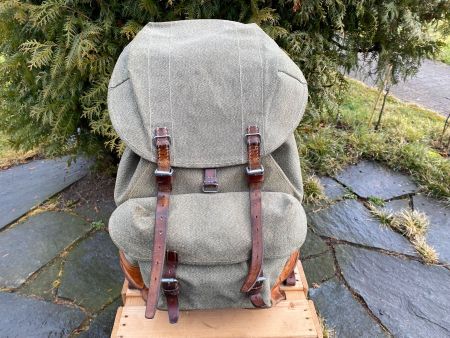 schöner Schweizer Militär Rucksack
