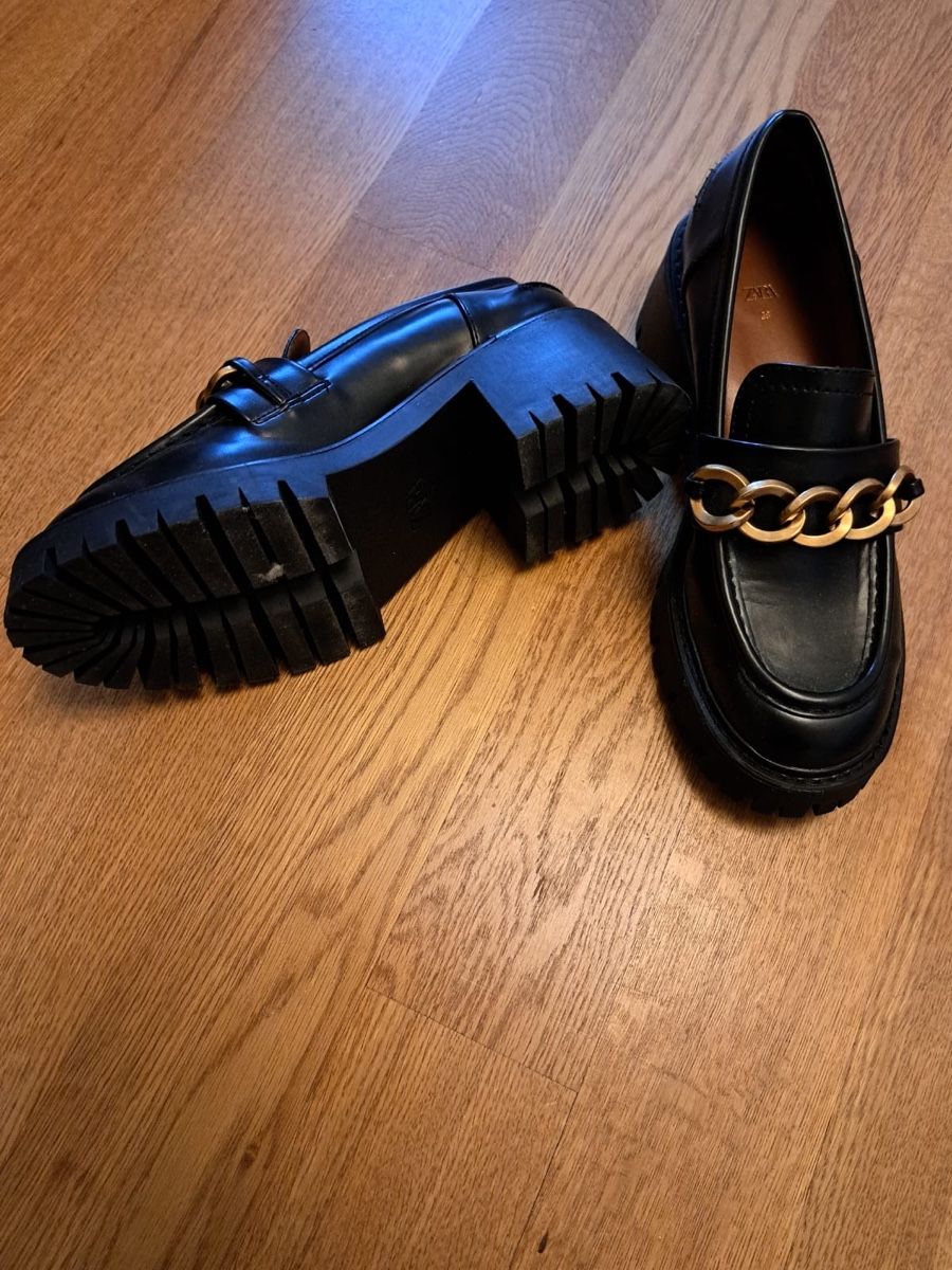 Zara Damenschuhe: Zara Loafers – Neu (gemäss Beschreibung) aus Zürich von elisa.gotte 1