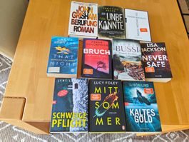 10 Krimis/ Thriller