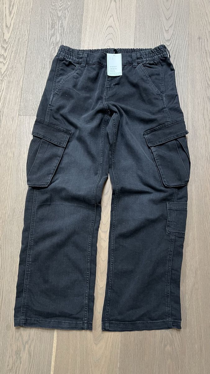 H&M Jeans: Cargo Jeans H&M Gr.42 - Neu – Neu und originalverpackt aus Visp von bluenero
