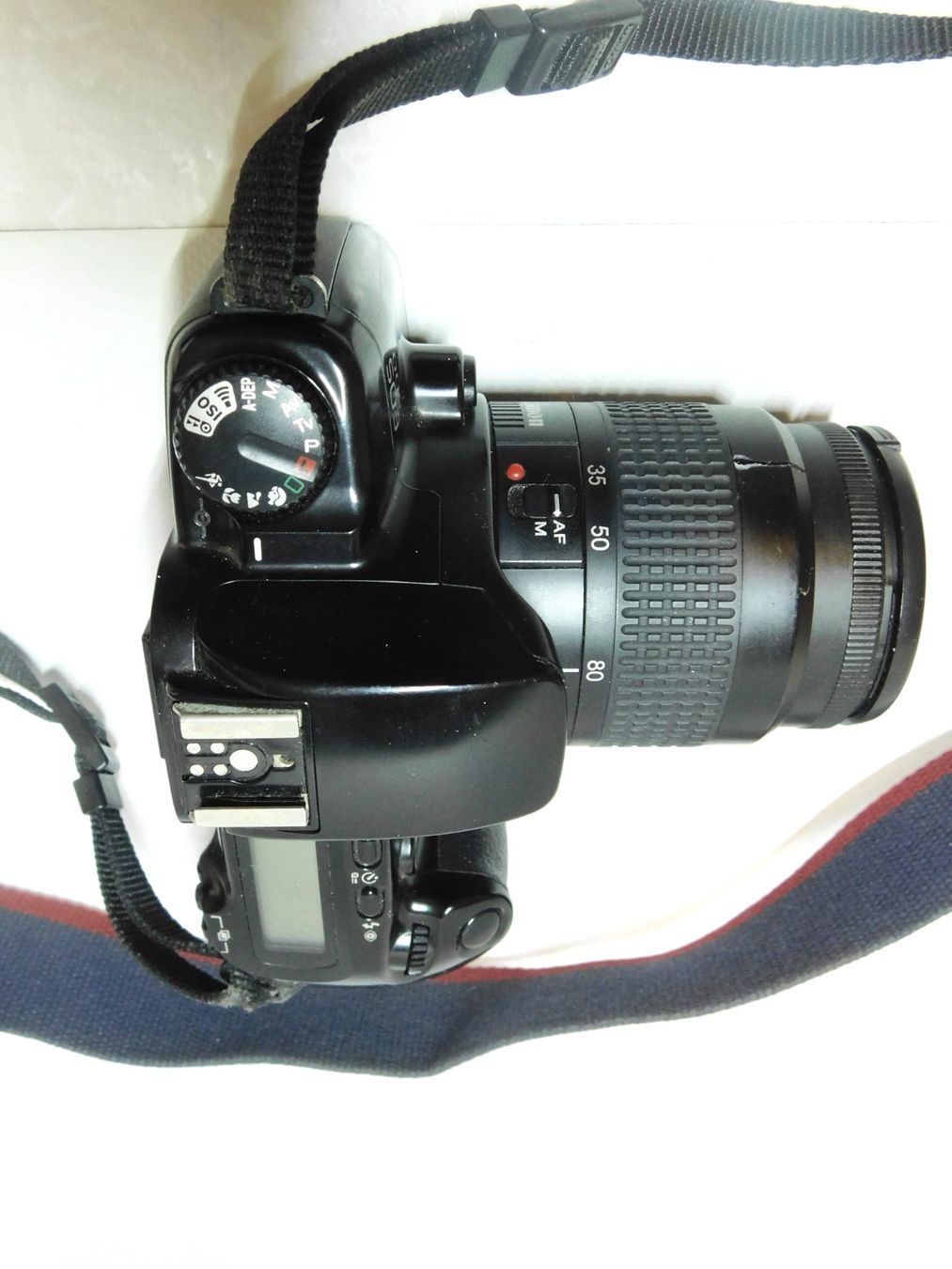 Canon Fotocamera: Vintage Canon EOS 500 Analogkamera. 1990er – Usato da Emmenbrücke venduto da Neverlaand-22 4