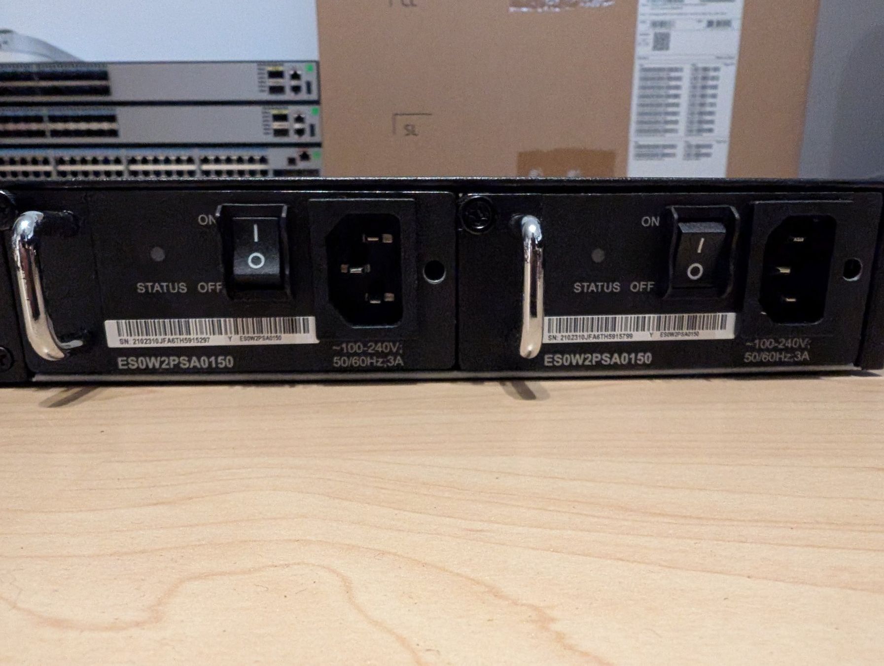 Huawei Modem & Router: Huawei WLAN Controller inkl. 2 Switches und 20 AccessPoints! – Usato da Langenthal venduto da netcamp 2