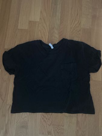 T-Shirt schwarz H&M Divided Grösse 36 guter Zustand