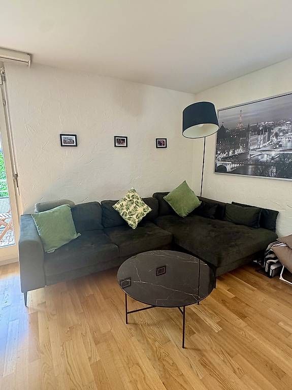 Divani: Schönes Ecksofa dunkelgrün – Usato da Zürich venduto da ramonafu