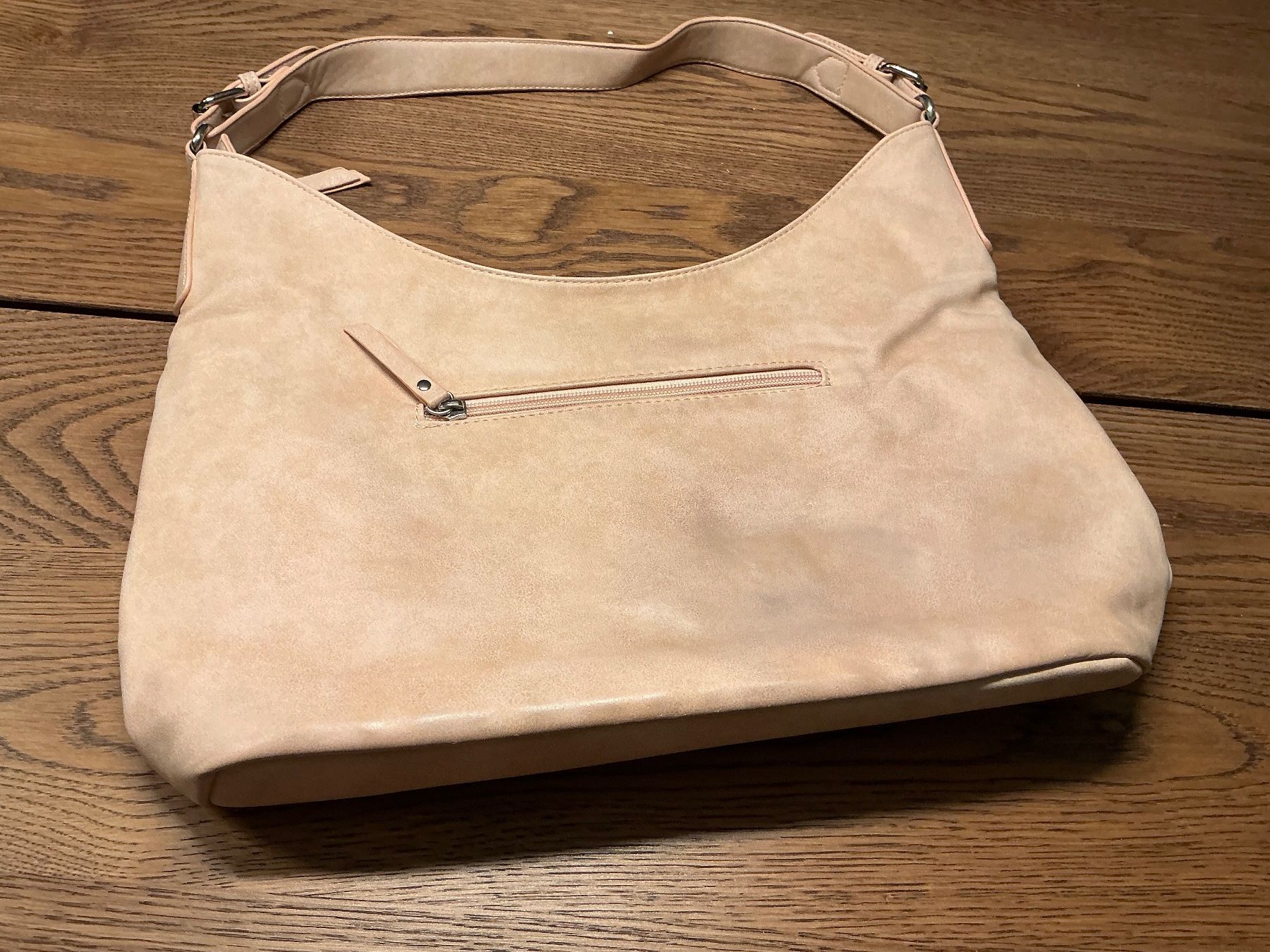 Taschen für Damen: Schulter Handtasche feines rosa – Gebraucht aus Würenlos von Starceve