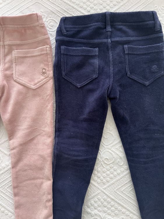 Benetton Lotti & Set di vestiti: Lot de 2 pantalons rose/bleu 110cm – Usato da Romanel-sur-Lausanne venduto da RitaPereira 3