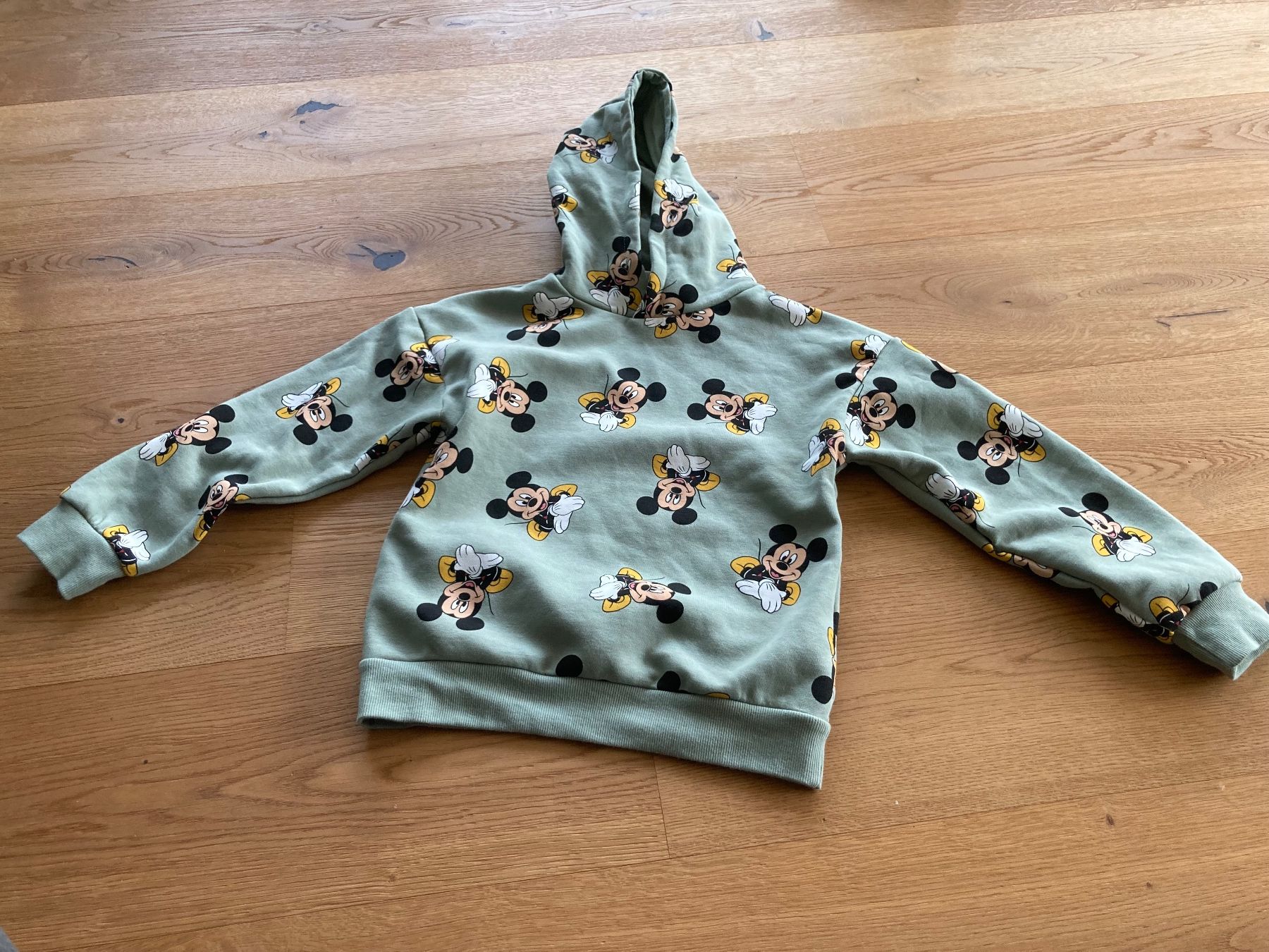 Pullover & Sweatshirts: Mickey Mouse Pullover – Neu (gemäss Beschreibung) aus Bülach von Stellina72