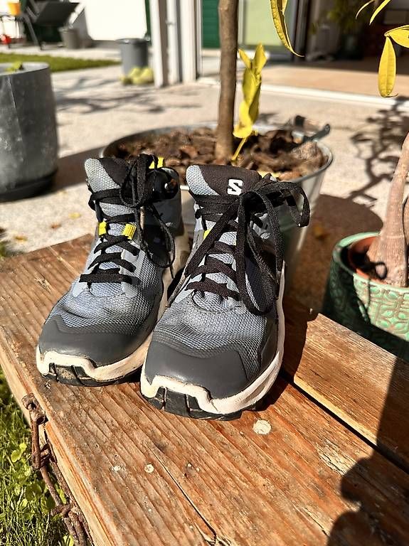 Salomon Schuhe für Jungen: Wanderschuhe Salomon 31 – Gebraucht aus Rümlang von kim_9qhd