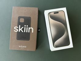 iPhone 15 Pro 256GB in Titan