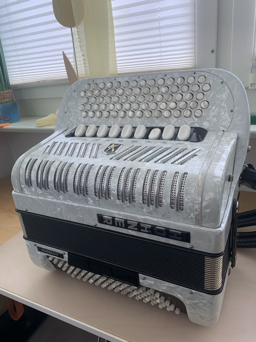 Hohner Strumenti musicali: Hohner Riviera IIIS – Usato da Schöftland venduto da bar_72rc