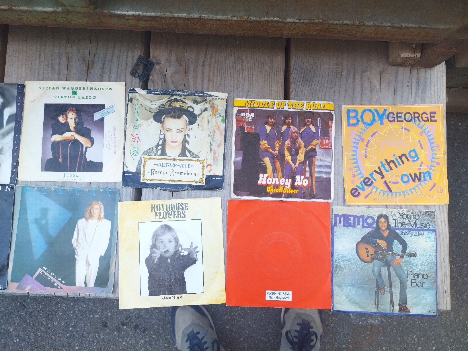 Vinyles: 50 Singelis / Rock / Pop / Hits (1) – D'occasion à Basel par elchRecords 3
