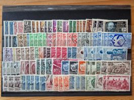 Briefmarken weltweit auf Karte D6 Zustand gemäss Bild