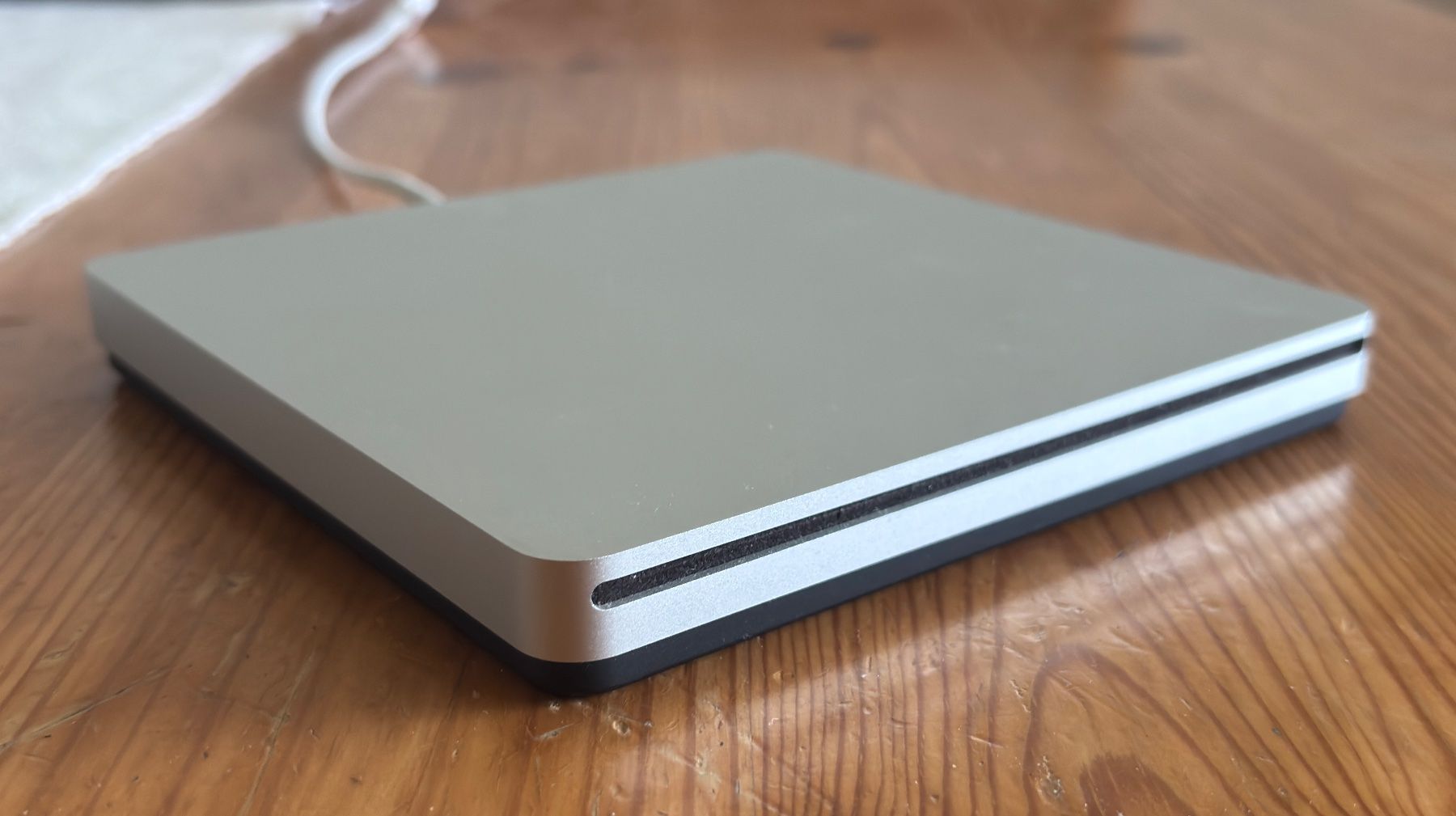Apple Lettore multimediale & Streamer: Apple SuperDrive USB DVD/CD Laufwerk – Usato da Sonterswil venduto da dwidi