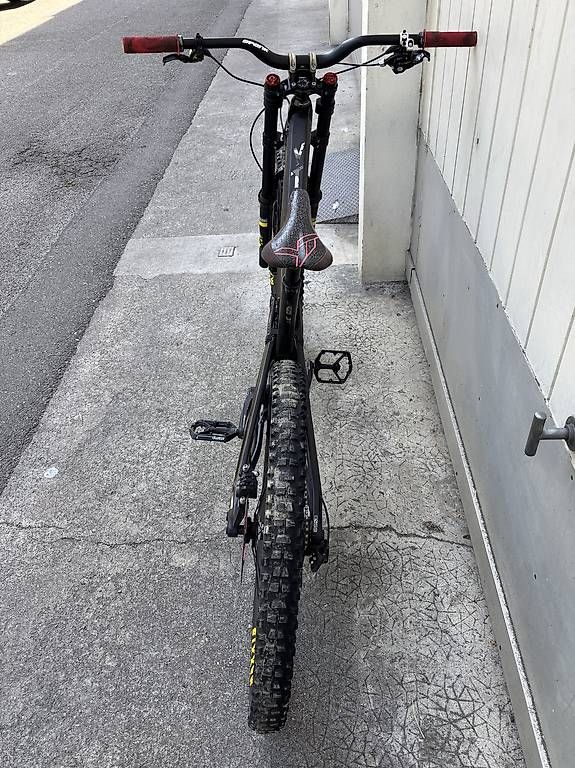 Vélos: YT Thues 27,5" – D'occasion à Grand-Lancy par smo_xv2h 1