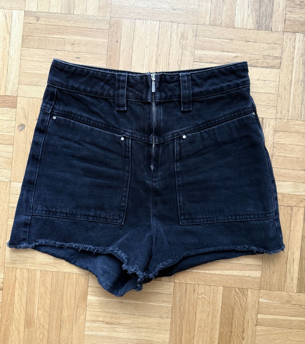 Ba&Sh Pantaloni: Ba&sh shorts size 1 – Nuovo (secondo la descrizione) da st prex venduto da magdalenaonline 4