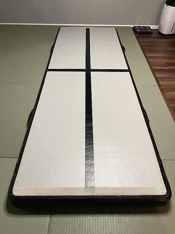 Tapis de sol: Airtrack – D'occasion à Cham par nic_nm8p