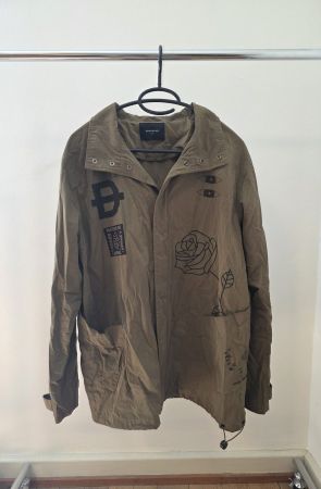 Olivgrüne Jacke Drop Dead