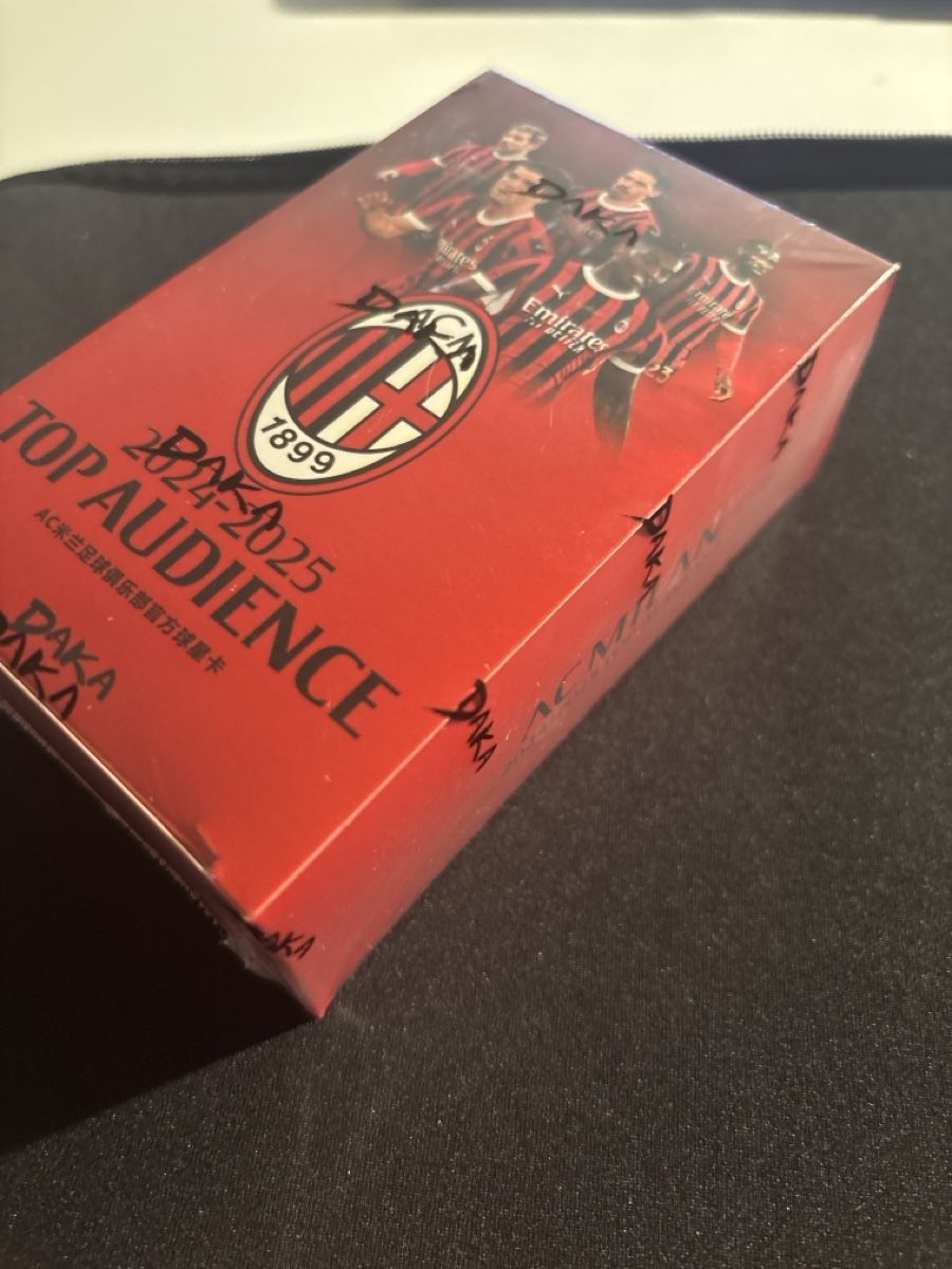 Carte collezionabili: AC Milan - Top Audience 2024-25 - Box - DAKA – Nuovo e nell'imballaggio originale da Kaiseraugst venduto da Baum_12 3