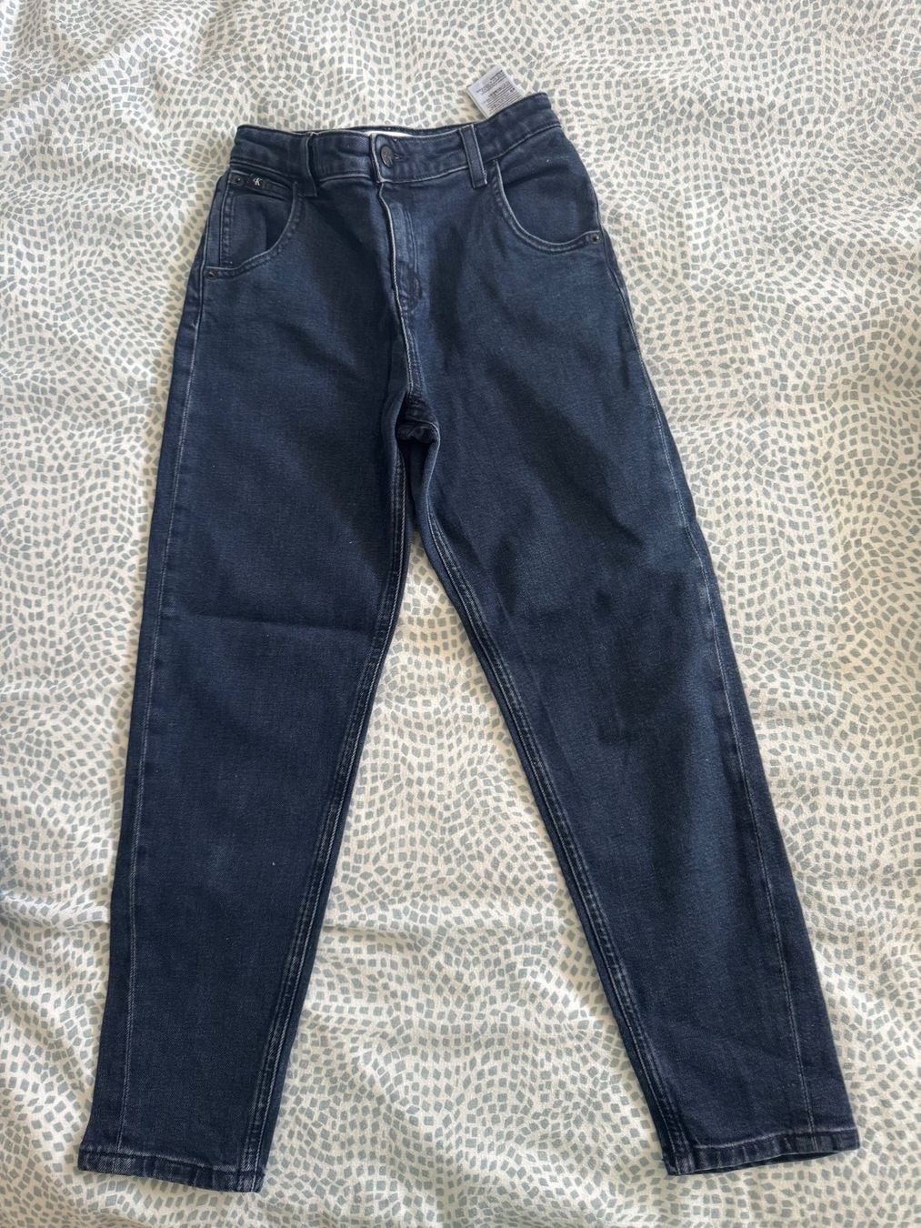 Calvin Klein Pantaloni: Lot de 3 Jeans Calvin Klein, 10 ans – Usato da Chatelaine venduto da lae_7h8n 1