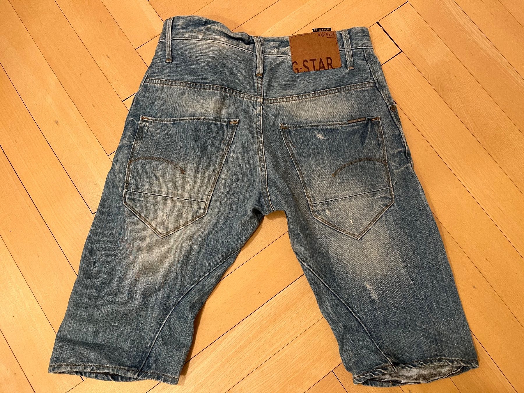 G-Star Jeans: G-Star shorts Grösse 30 – Usato da Zürich venduto da Returntosander 1