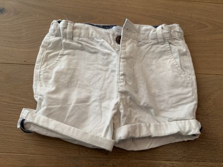 Weisse Sommer Shorts, Grösse 98, Zara, Top Zustand!