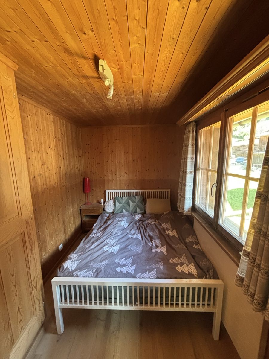 Lits: Bett 140x200  – D'occasion à Saas im Prättigau par Climby
