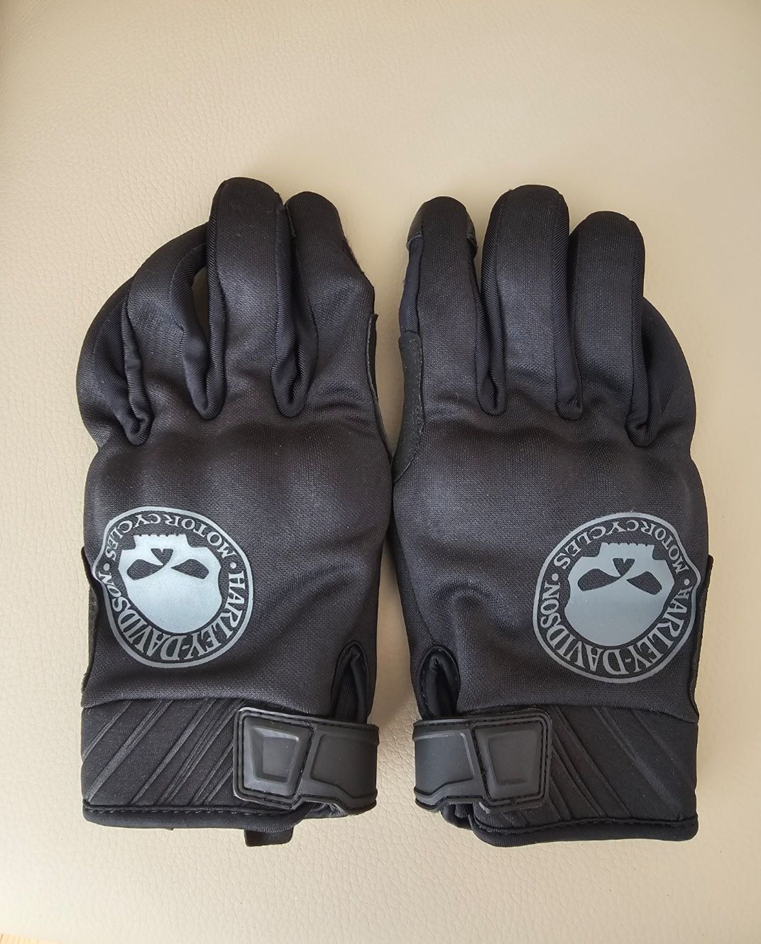Harley-Davidson Handschuhe & Handstulpen: Neue Harley Davidson Willie G Handschuhe – Neu (gemäss Beschreibung) aus Winterthur von JaskoSa