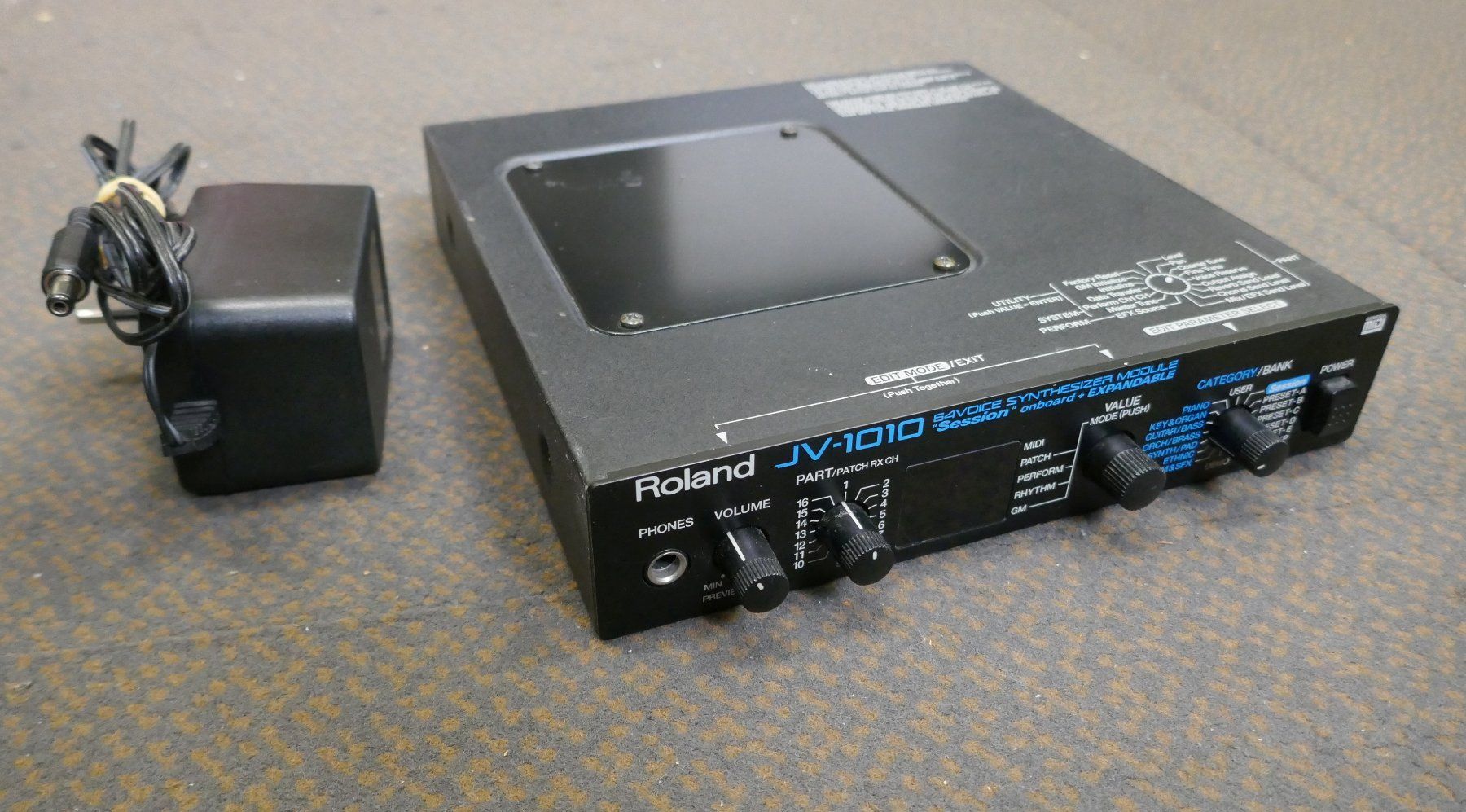 Roland Musikinstrumente: Roland JV-1010 Synthesizer – Gebraucht aus Wenslingen von FairlightCMI 1