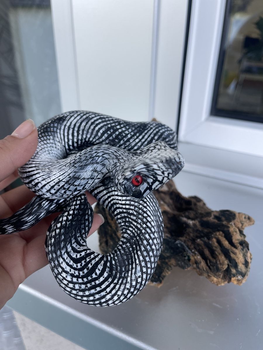 Statuette: Handmade Candle Snake Statue - Perfect Decor! – Nuovo (secondo la descrizione) da Wetzikon ZH venduto da man_7mn7 2