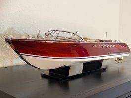 Riva Aquarama Holz Modellboot – Handgefertigt – Luxus Deko