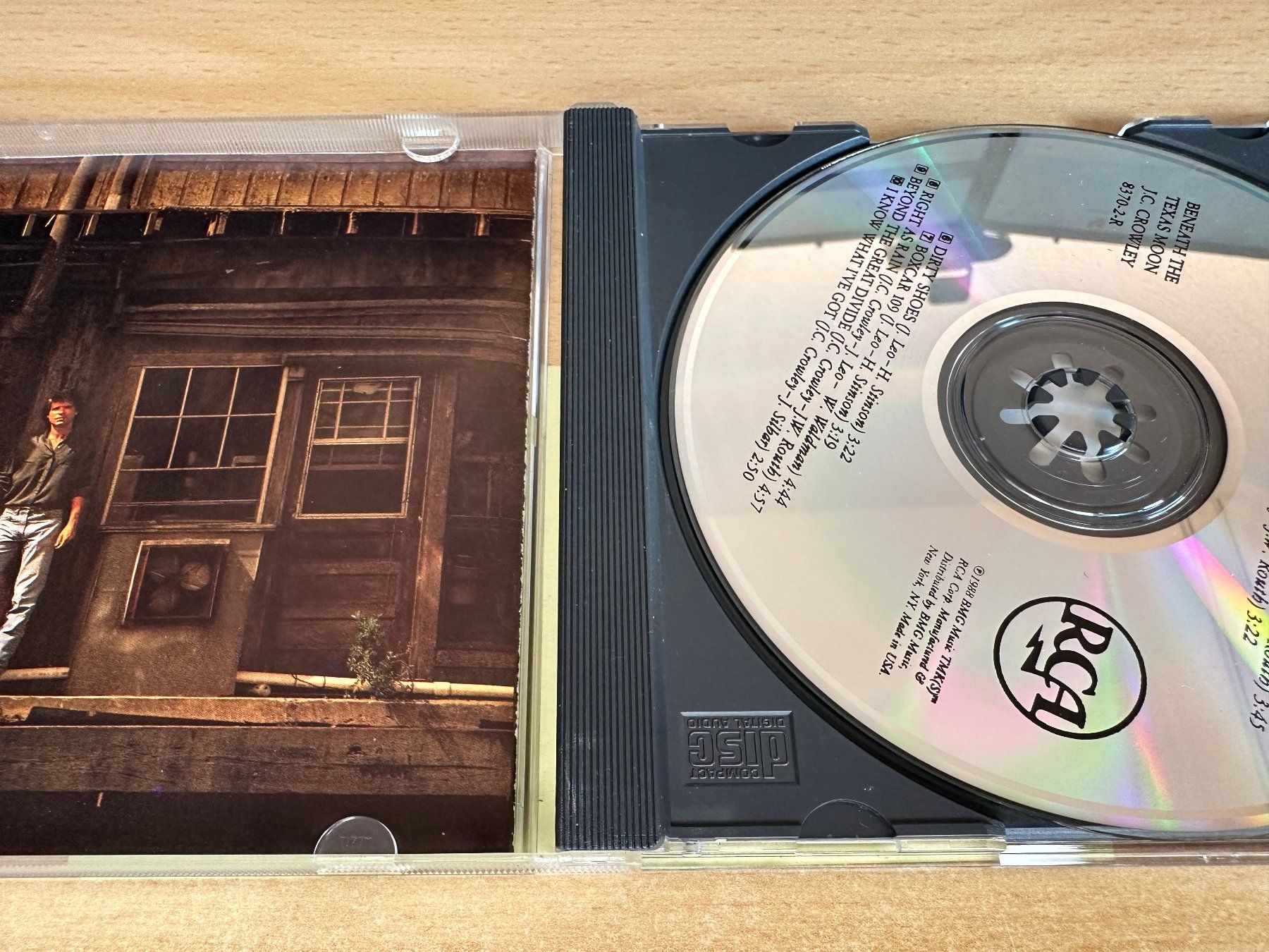 CD: Q5 J.C. Crowley - Beneath The Texas Moon – Usato da Rikon im Tösstal venduto da Alpenmutz 2
