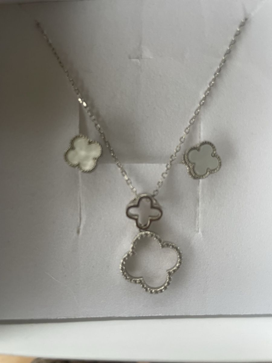 Altri gioielli: Silbernes Schmuckset Kette + Ohrringe mit Stein – Nuovo (secondo la descrizione) da Kilchberg ZH venduto da wolken03