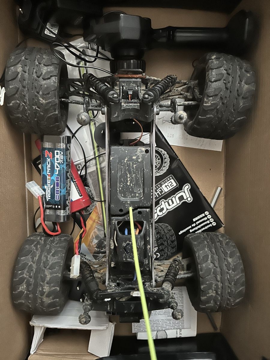 RC Kits de montage: RC Auto – Défectueux à Henggart par eli_8plt 3