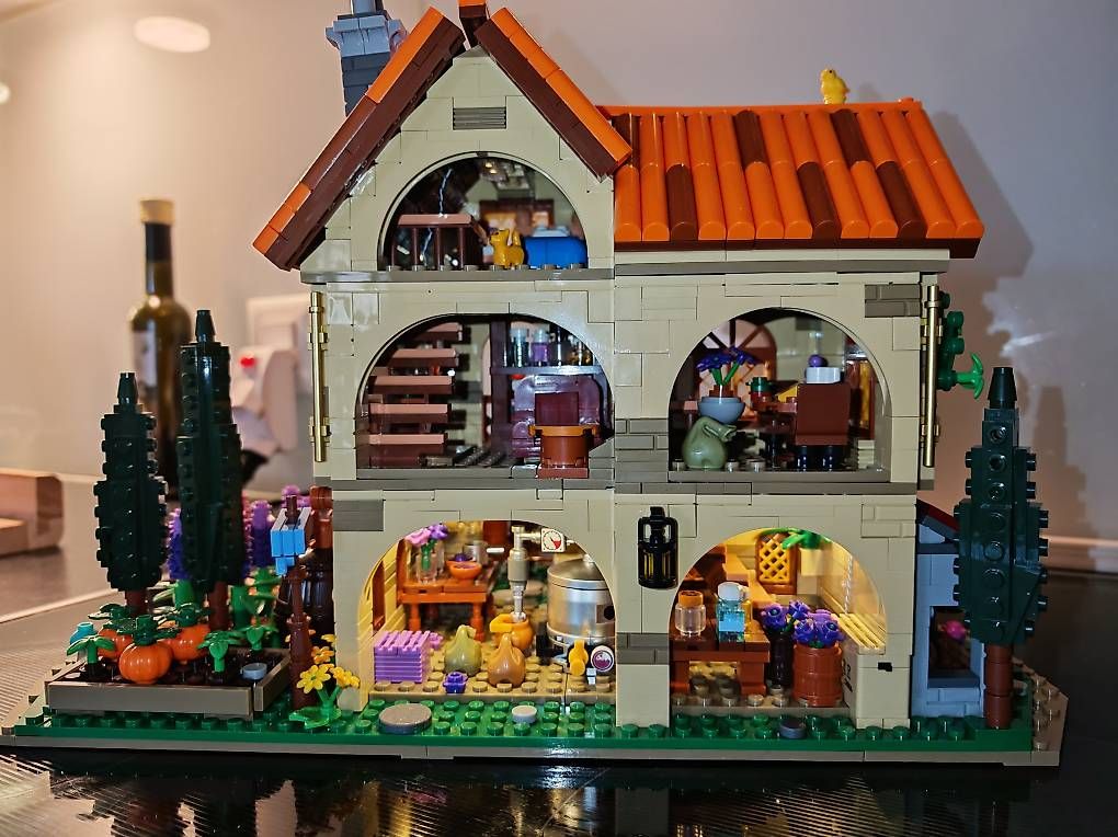 Kit di costruzioni: Lavendel Herrenhaus mit Licht – Nuovo (secondo la descrizione) da Solothurn venduto da Qlex 2
